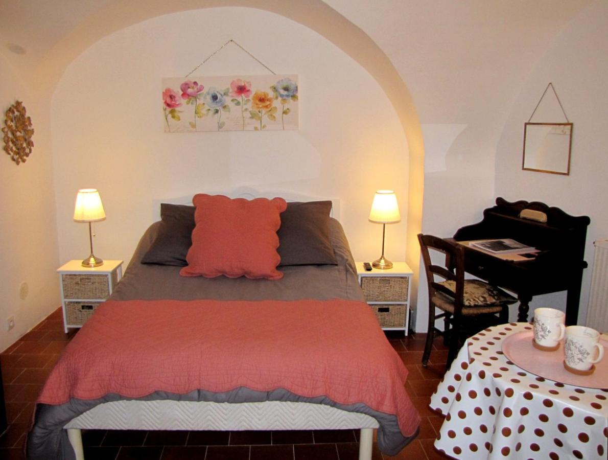 La Chambre D'Hotes Du Cladan LʼÉpine Εξωτερικό φωτογραφία